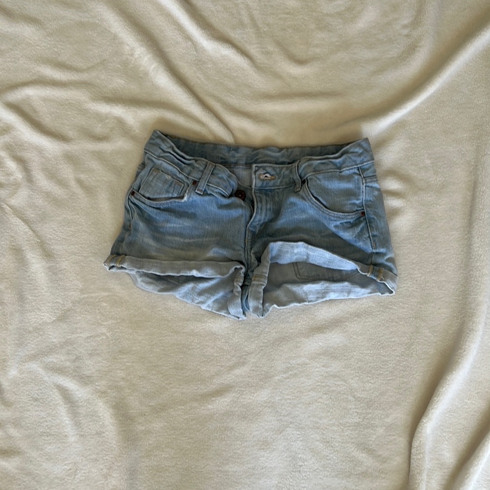 Light blue shorts, size 4